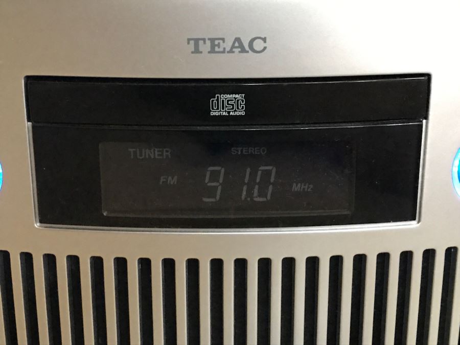 TEAC CD Receiver Portable Stereo Model No SR-L50 [Photo 6]