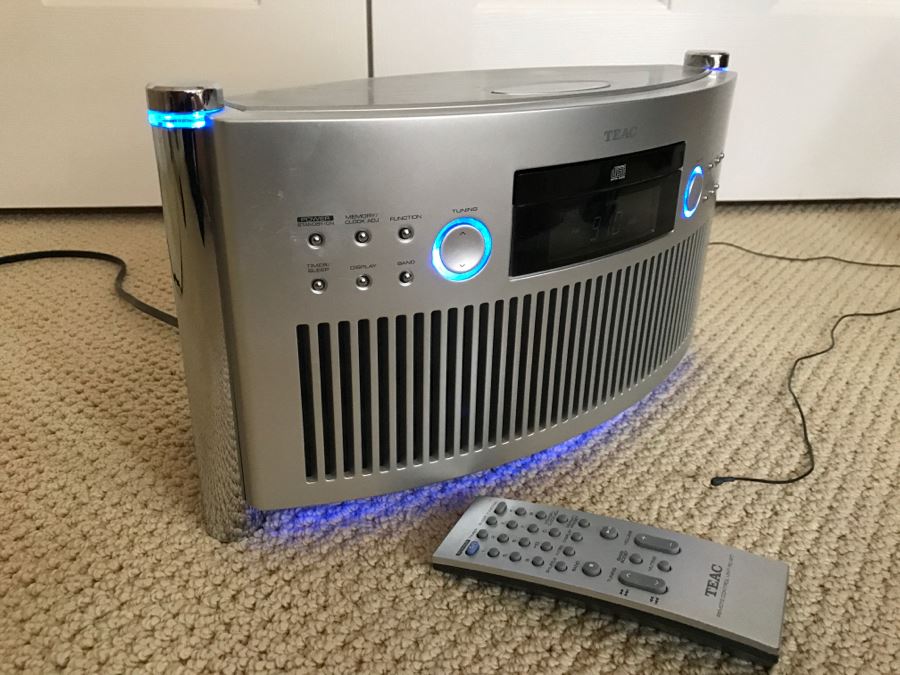 TEAC CD Receiver Portable Stereo Model No SR-L50 [Photo 7]