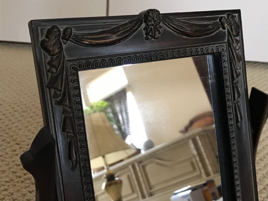 Small Vanity Mirror [Photo 2]