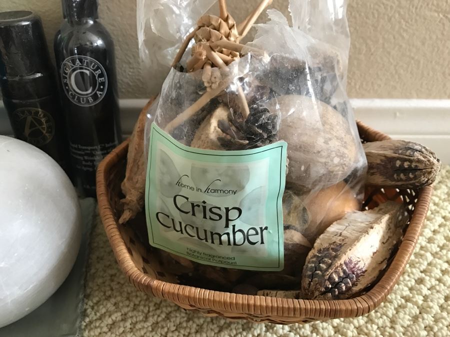 Women's Health & Beauty Lot With Baskets [Photo 5]