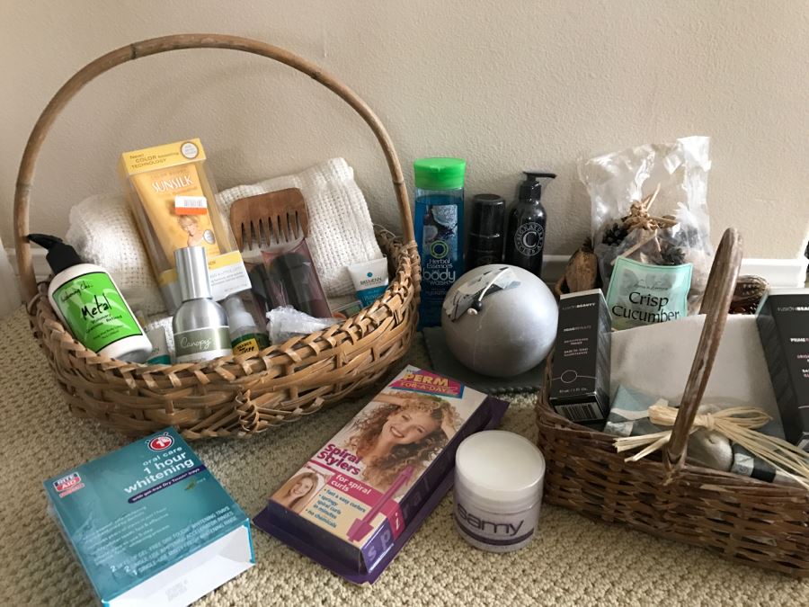 Women's Health & Beauty Lot With Baskets [Photo 1]