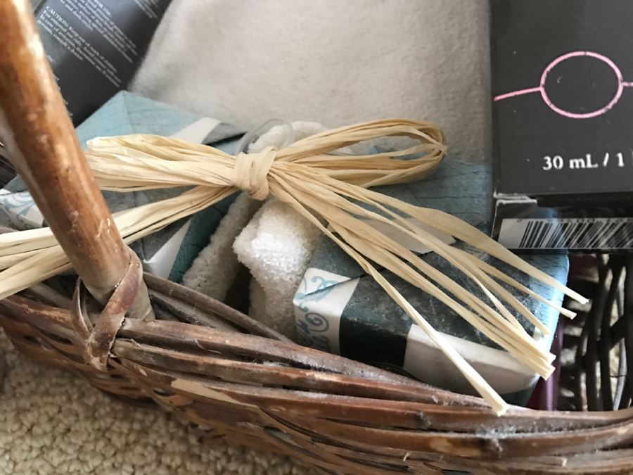 Women's Health & Beauty Lot With Baskets [Photo 3]