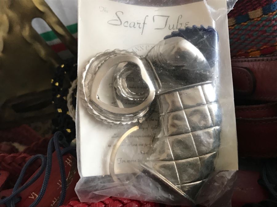 Women's Belt Lot With Some Jewelry [Photo 9]