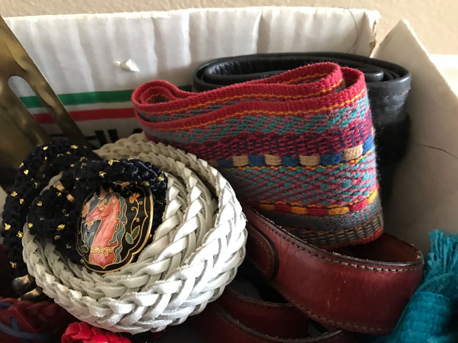 Women's Belt Lot With Some Jewelry [Photo 6]