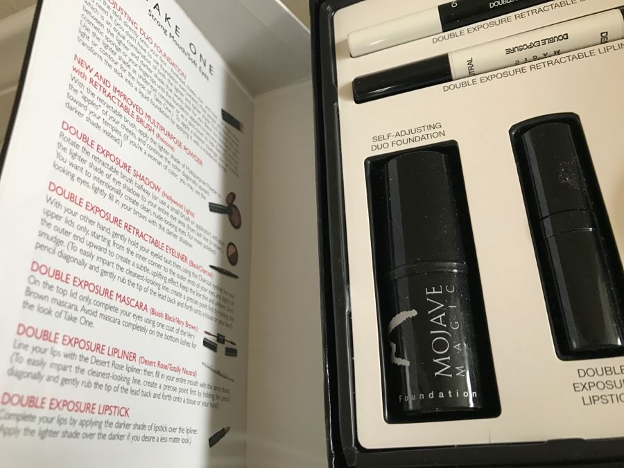 Michael Maron Mojave Magic Cosmetic Beauty Set [Photo 4]