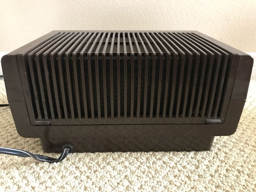 Yuasa Electrostatic Air Cleaner [Photo 4]