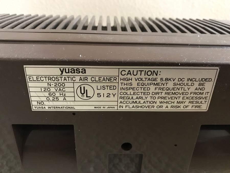 Yuasa Electrostatic Air Cleaner [Photo 5]