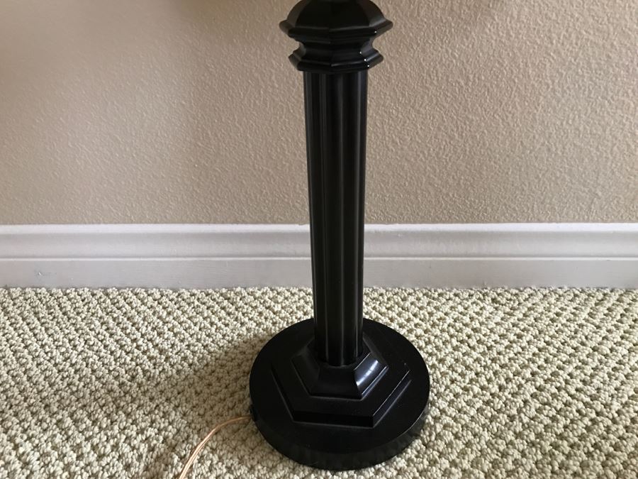 Metal Table Lamp With Shade [Photo 2]