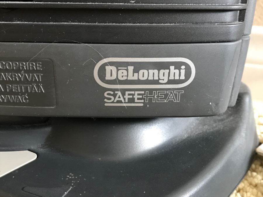 DeLonghi Oscillating Heater With Electronic Climate Control