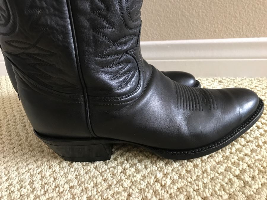 Tony Lama Black Cowboy Boots Style 6212 Size 8D [Photo 2]