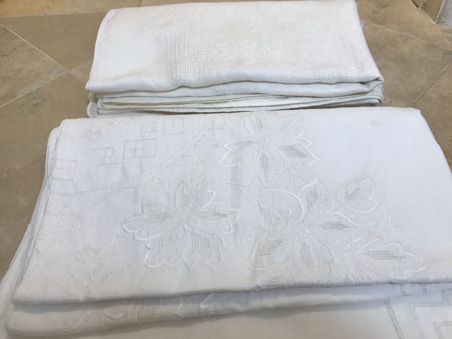 Pair Of White Vintage Tablecloths [Photo 1]