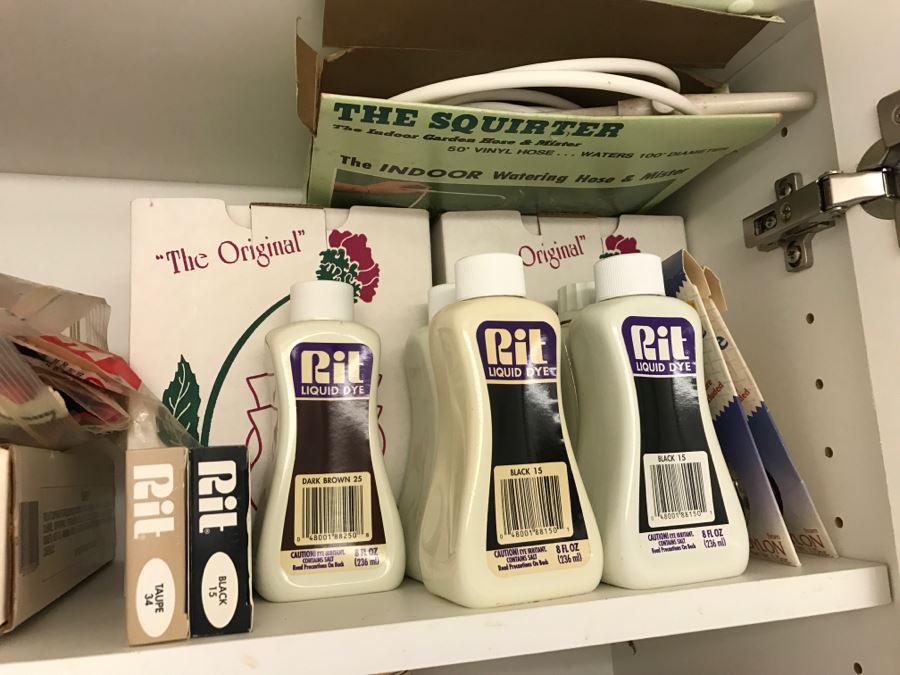 Cleaning Supplies Lot [Photo 9]