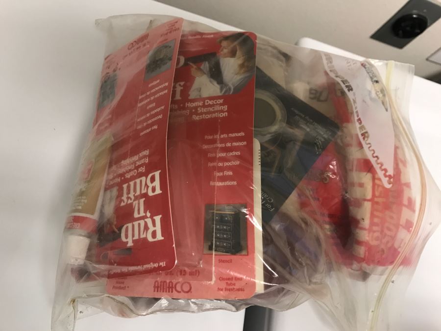 Cleaning Supplies Lot [Photo 12]