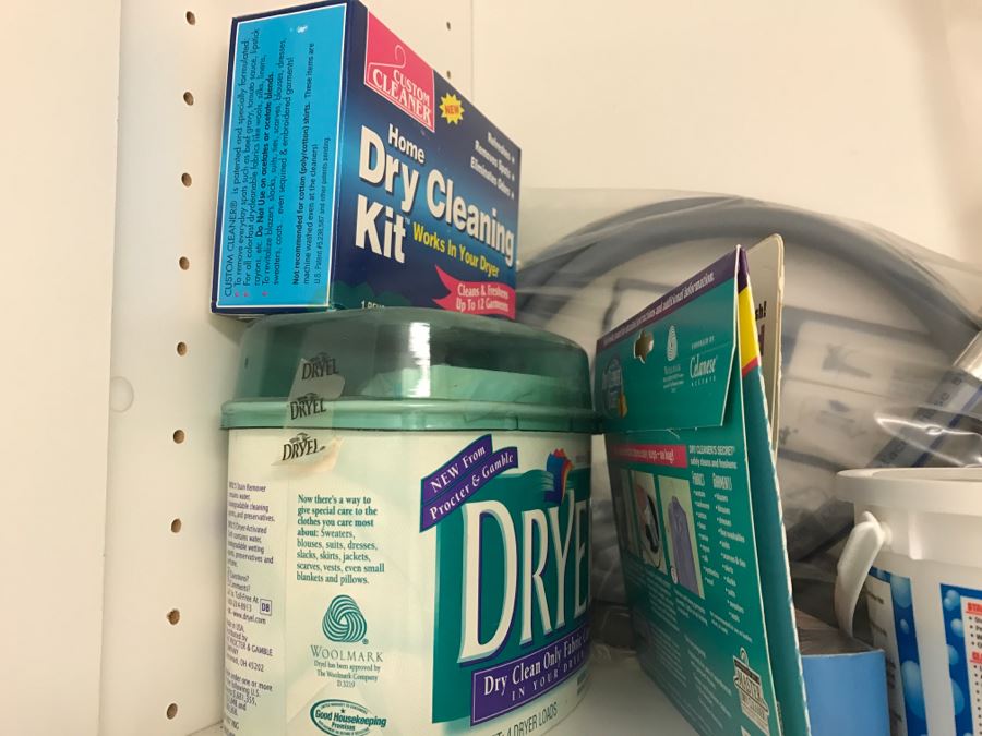 Cleaning & Laundry Supplies Lot [Photo 11]