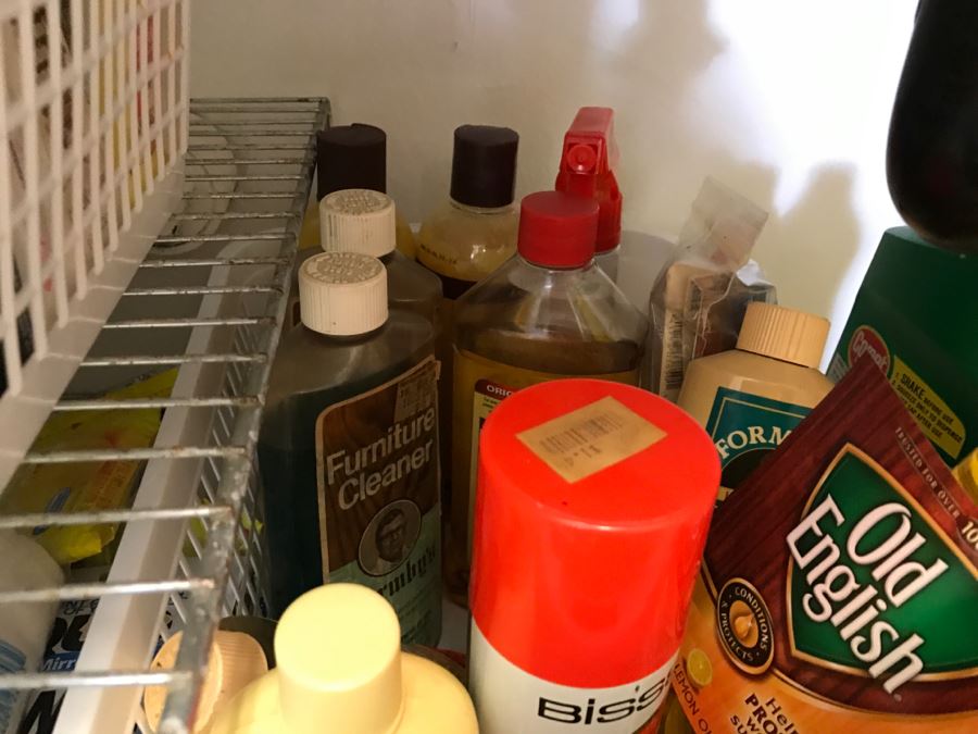 Cleaning Supplies Lot [Photo 13]