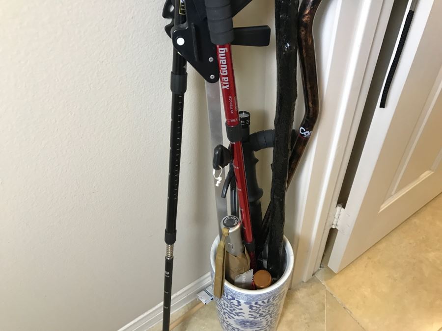 Blue & White Porcelain Umbrella Stand With Canes And Umbrellas [Photo 7]