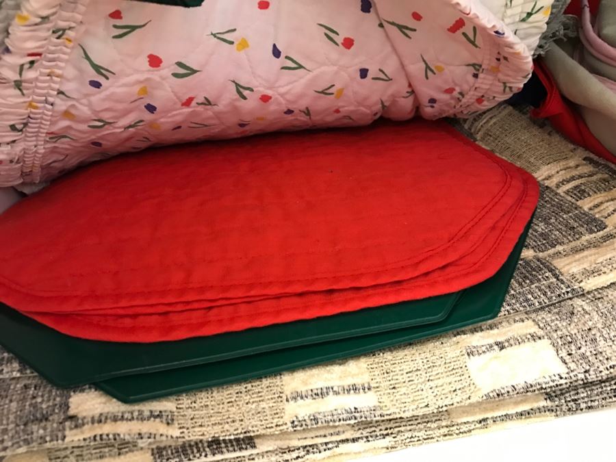 Utility Drawer And Placemat Lot - See Photos [Photo 12]