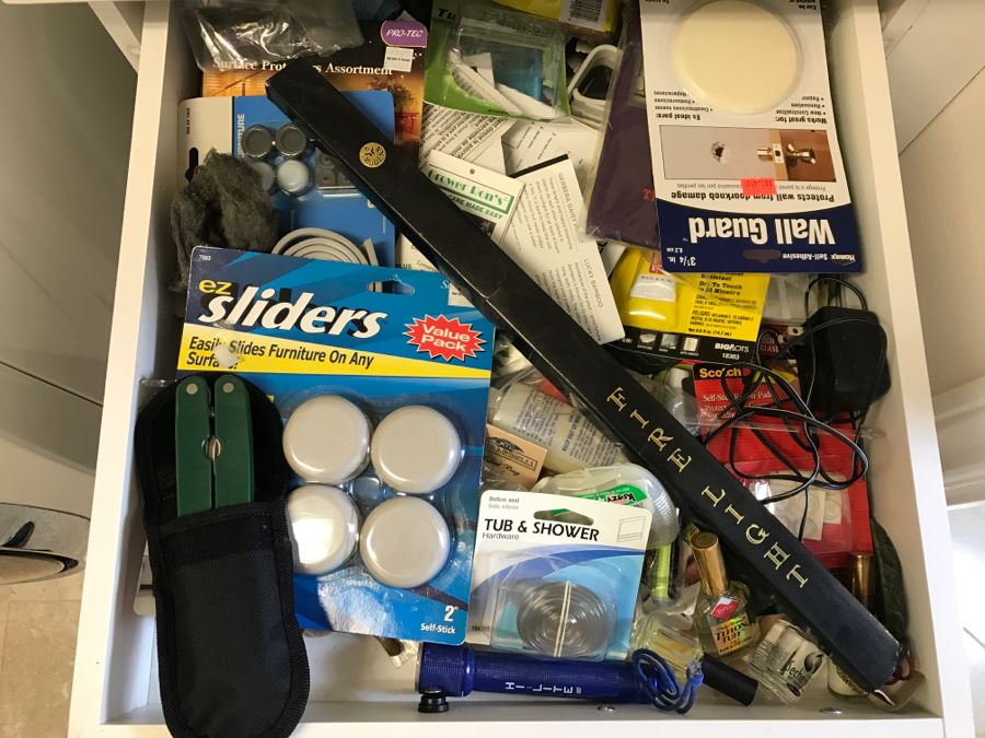 Utility Drawer And Placemat Lot - See Photos