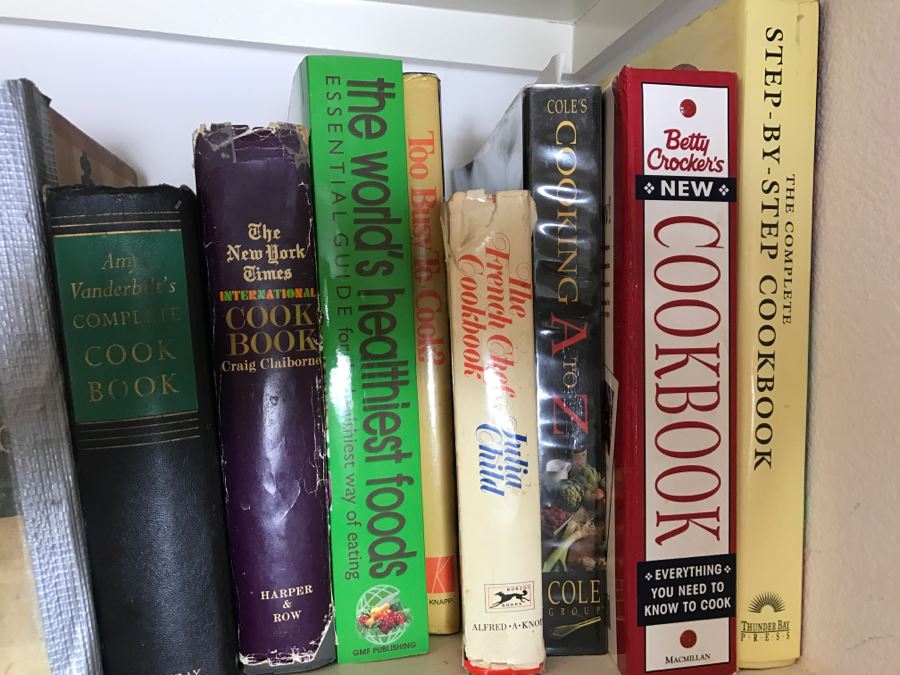 Huge Cookbook Lot - See All Photos [Photo 4]