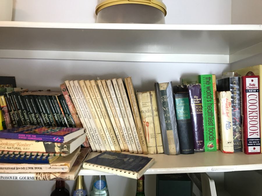Huge Cookbook Lot - See All Photos [Photo 3]
