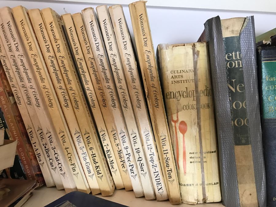 Huge Cookbook Lot - See All Photos [Photo 6]