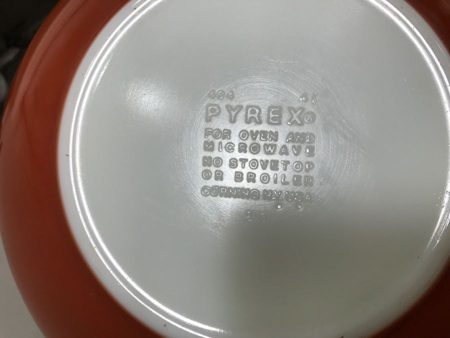 Kitchen Lot With Vintage PYREX Bowl, Corelle By Corning Bowls, Juicer And All Items Photographed [Photo 23]