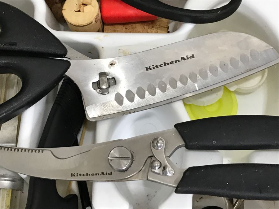 Utensil Lot With Various Chopsticks [Photo 5]