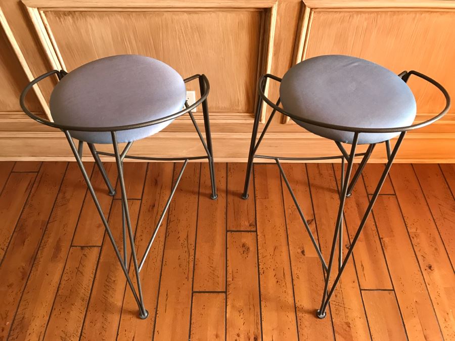 2 Vecta Steelcase Modern Bar Stools Chairs [Photo 10]