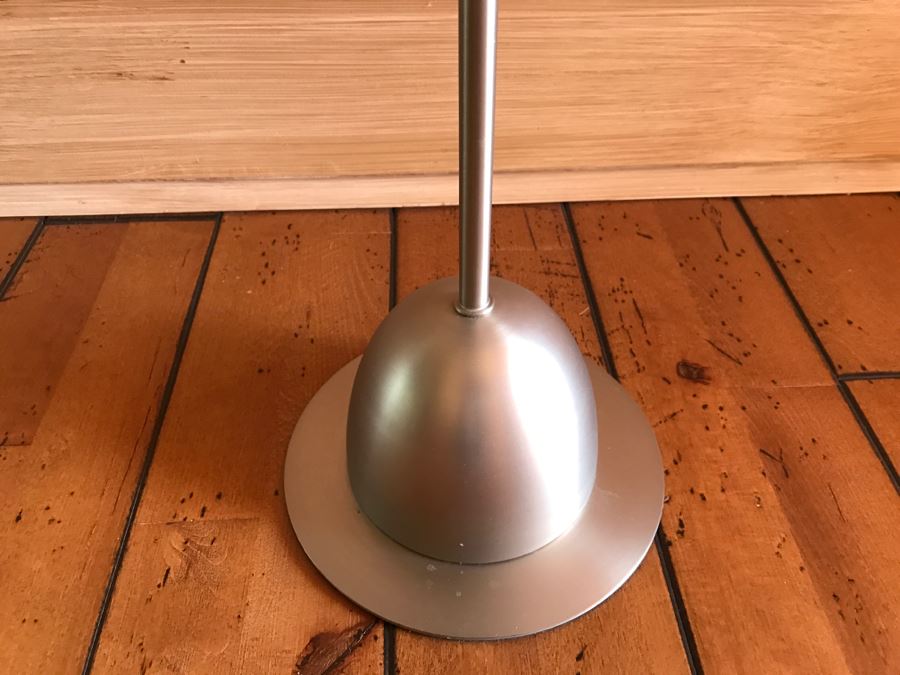 Umbra Adjustable Metal Round Side Table [Photo 7]