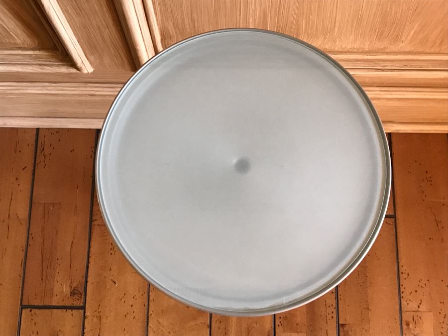 Umbra Adjustable Metal Round Side Table [Photo 8]