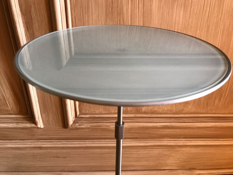 Umbra Adjustable Metal Round Side Table [Photo 4]