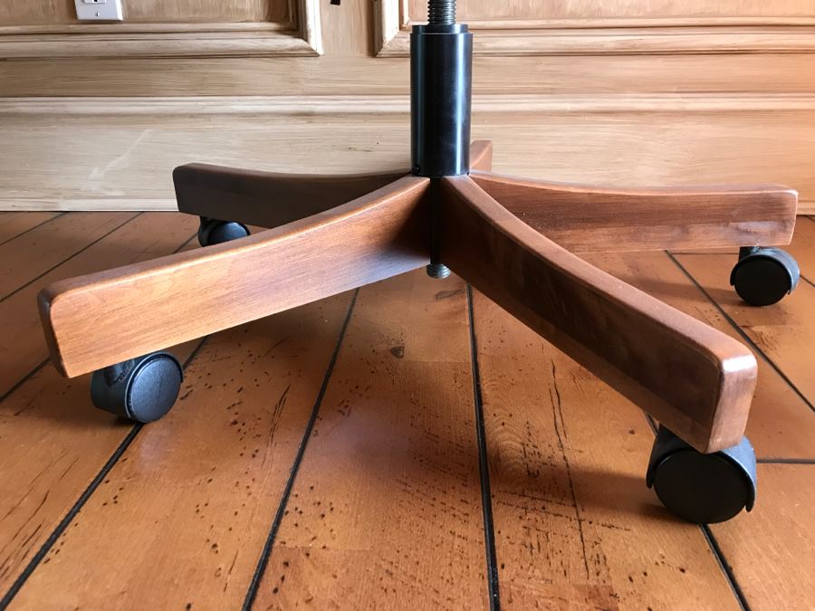 Classy Ethan Allen Country Colors Office Chair On Casters [Photo 11]