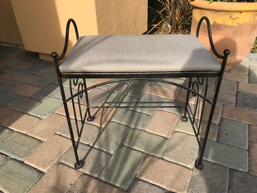 Wrought Iron Bench Chair [Photo 3]