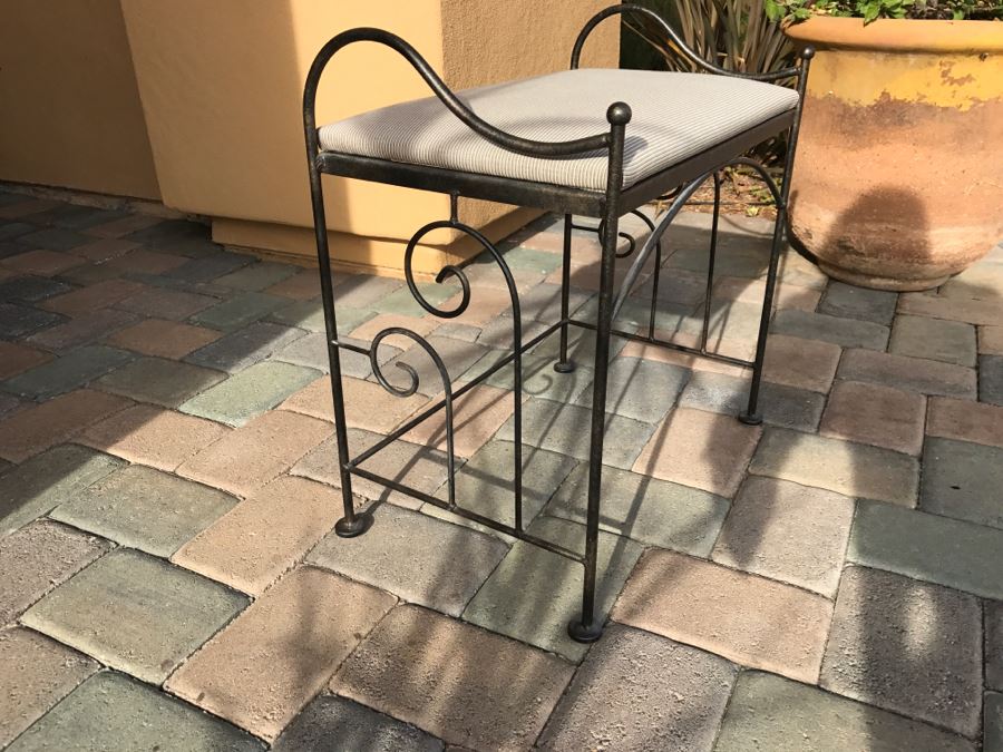 Wrought Iron Bench Chair [Photo 4]