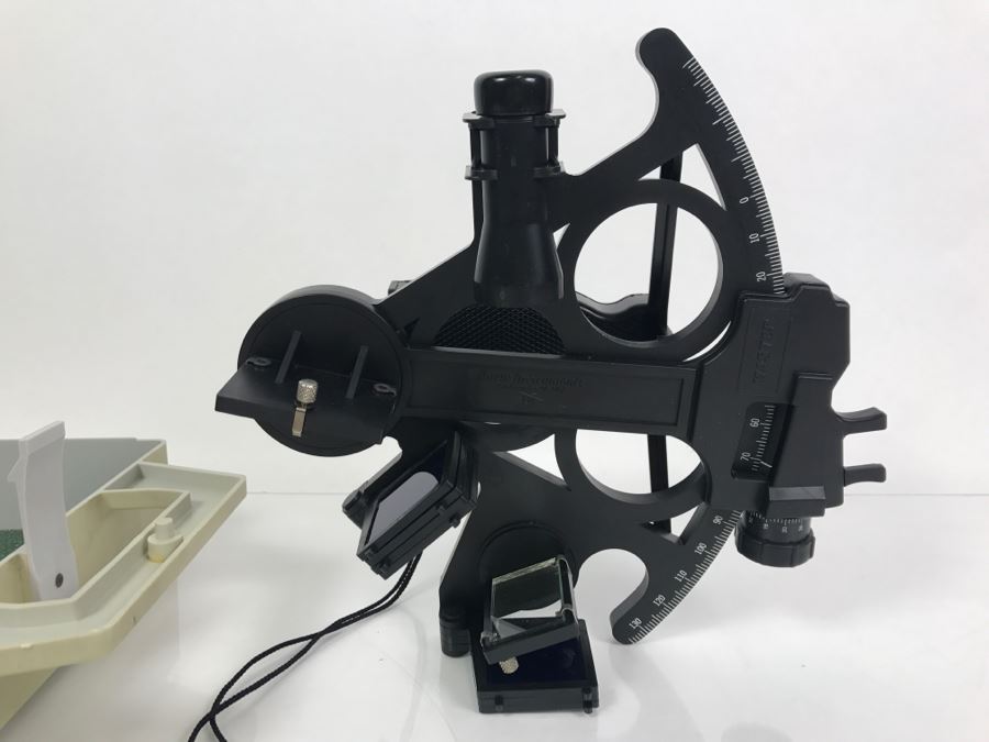 Master Sextant By Davis Instruments Corp 1990 With Carrying Case [Photo 8]