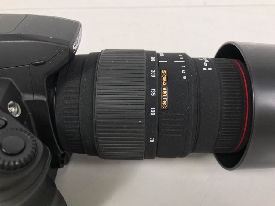 SIGMA Digital Camera SD14 14MP Digital SLR With Camera Case, SIGMA 50MM DG Macro Autofocus Lens And SIGMA 70–300mm F/4–5.6 APO DG Macro Lens - See All Photos [Photo 15]