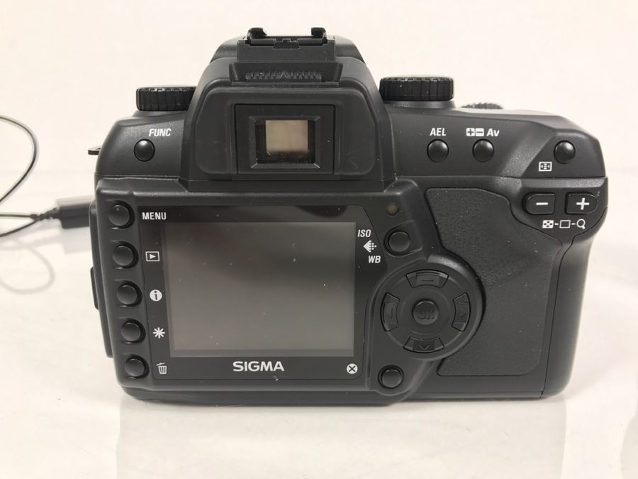 SIGMA Digital Camera SD14 14MP Digital SLR With Camera Case, SIGMA 50MM DG Macro Autofocus Lens And SIGMA 70–300mm F/4–5.6 APO DG Macro Lens - See All Photos [Photo 21]