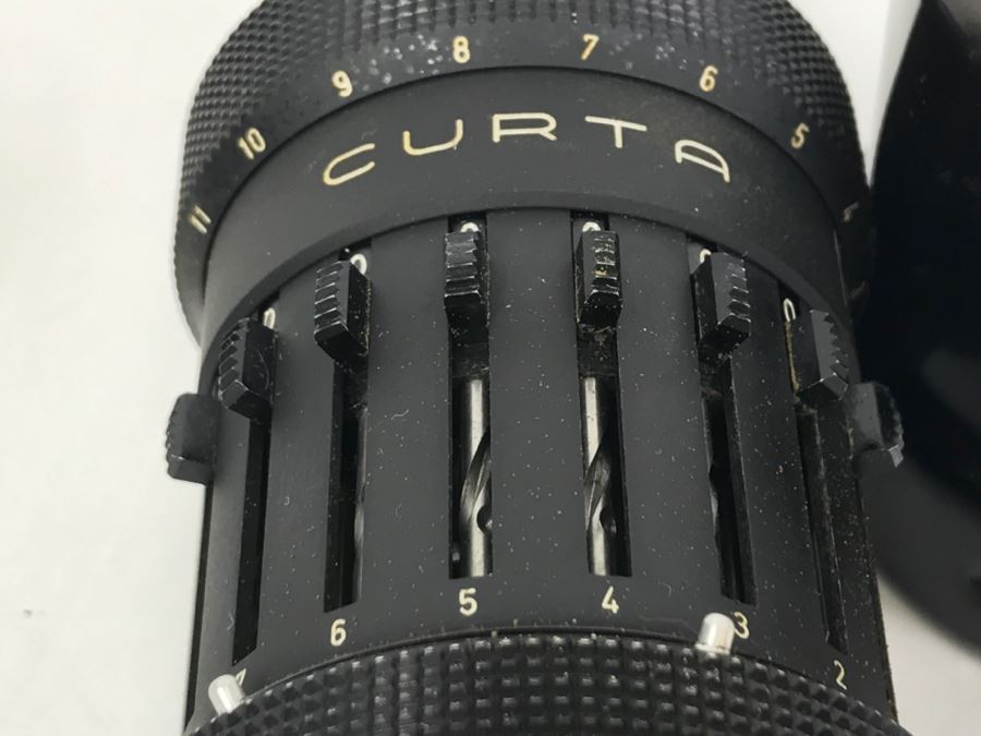 RARE CURTA Type I Mechanical Calculator With Metal Case And Manuals By Contina Ltd Mauren System Curt Herzstark Made In Liechtenstein Custom Union With Switzerland No. 40868 Very Good Condition Estimate $1,600 [Photo 20]