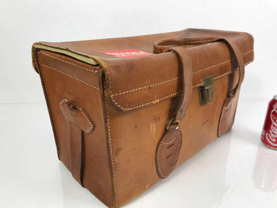 Spectacular LINHOF Super Technika IV Serial Number 81131 2 1/4 X 3 1/4 Film Size Large Format Field Camera With Six Lenses Manufactured By Schneider-Kreuznach Marked Linhof - See All Photos And Description [Photo 2]