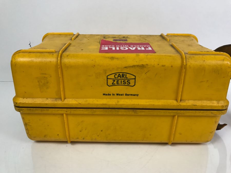 Carl Zeiss West Germany TH2 Theodolite No. 108044 With Yellow Case [Photo 4]