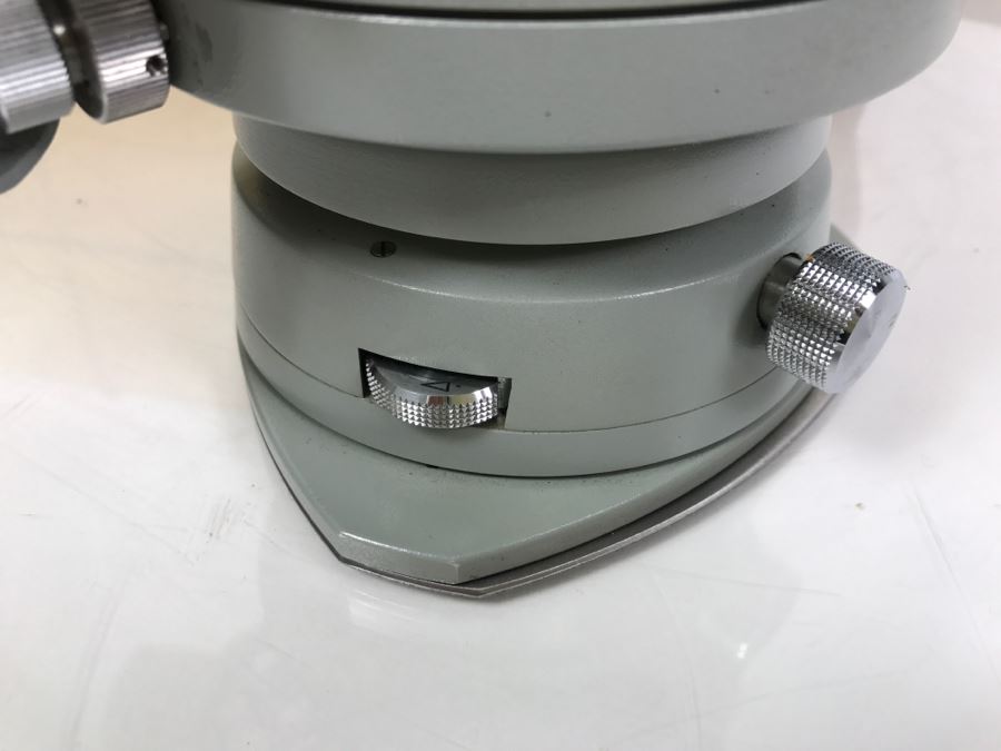 Carl Zeiss West Germany TH2 Theodolite No. 108044 With Yellow Case [Photo 29]