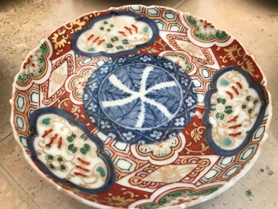 JUST ADDED - Set Of 12 Handpainted Japanese Imari Porcelain Dishes Individually Signed [Photo 4]