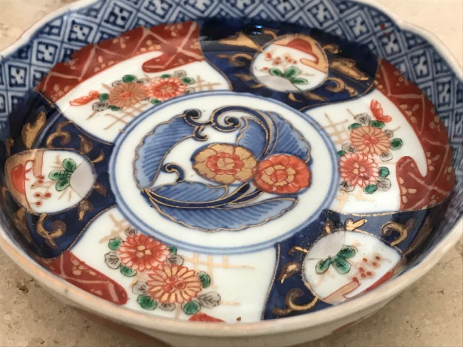 JUST ADDED - Set Of 4 Japanese Imari Porcelain Dishes [Photo 7]