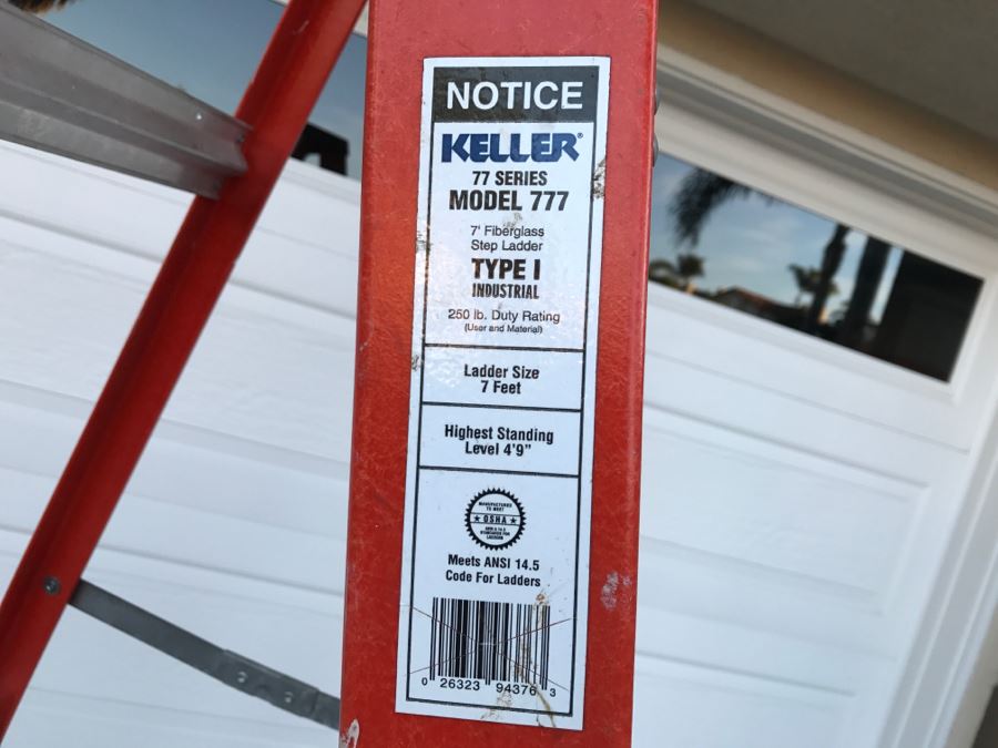 JUST ADDED - KELLER 77 Series Model 777 7' Fiberglass Ladder Type 1 Industrial [Photo 4]