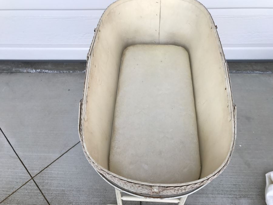 JUST ADDED - Vintage Redmon Wicker Baby Bed Bassinet Cradle With Mattress [Photo 8]