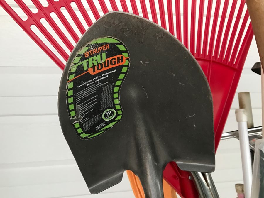 JUST ADDED - Garbage Can Filled With Garden Tools [Photo 6]