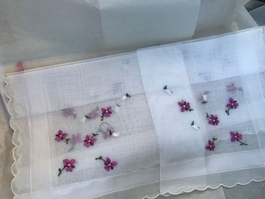 JUST ADDED - Vintage Military Trunk Filled With Various Items Including Personalized Cards From Overseas - See All Photos [Photo 17]