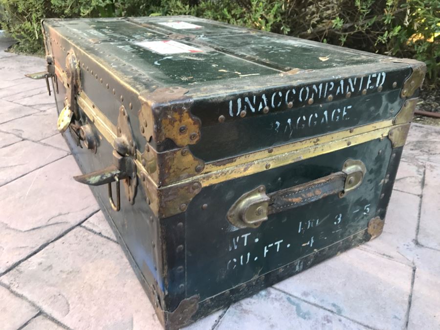 JUST ADDED - Vintage Military Trunk Filled With Various Items Including Personalized Cards From Overseas - See All Photos [Photo 26]