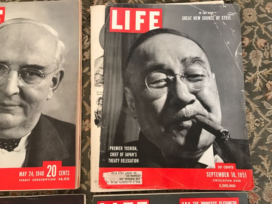 JUST ADDED - Set Of 4 Vintage 1940's/50's LIFE Magazines [Photo 9]