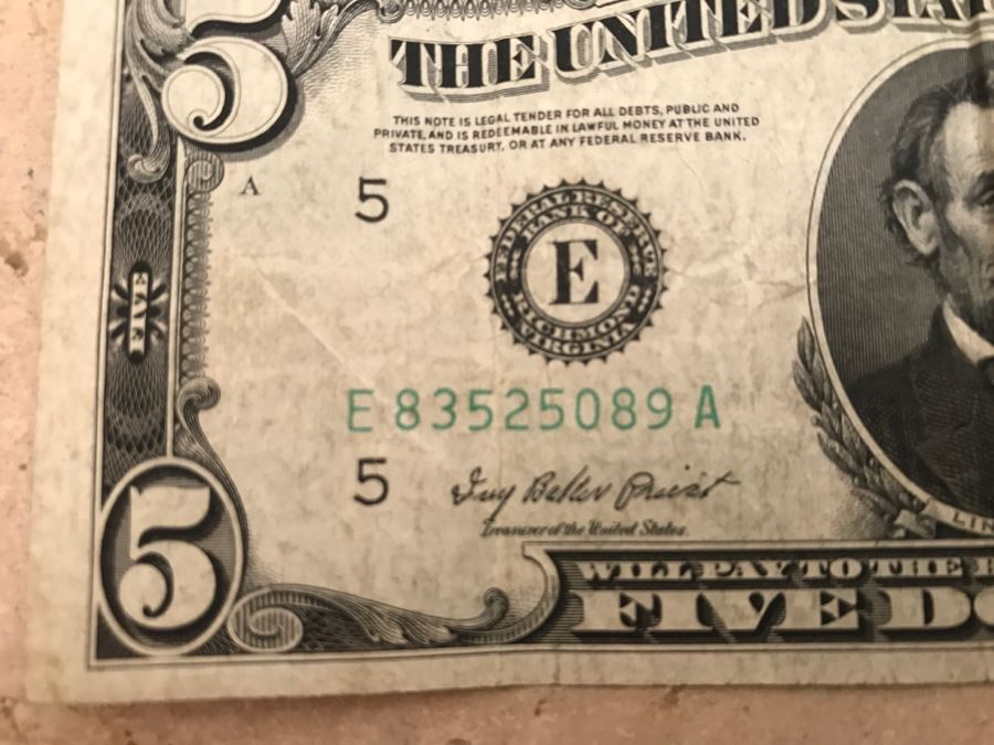 JUST ADDED - Vintage US Currency / Silver Certificates [Photo 6]